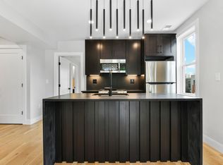 65 Chelsea St #4, Boston, MA 02128