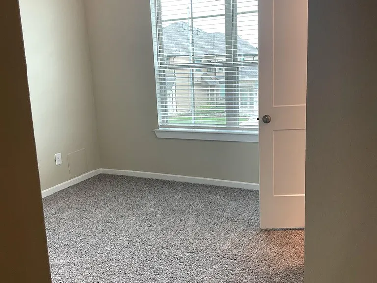 2507 Manor Valley Ct — Photo 23