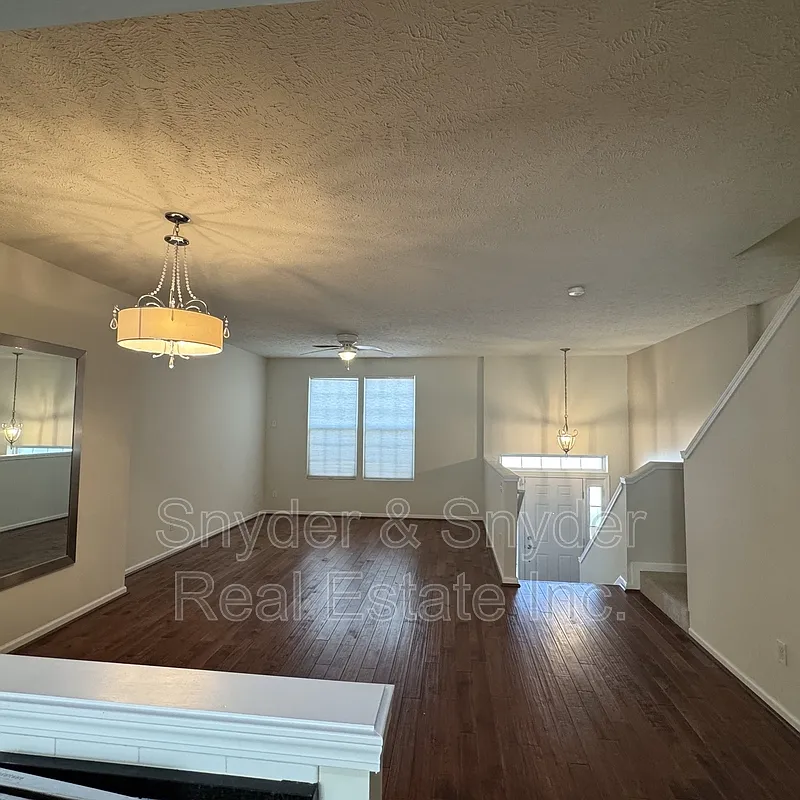 2 bed, 2.0 bath, 1662 sqft, $2,300 — Photo 2