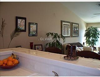 4th image of 1008 Silver Retreat Ct