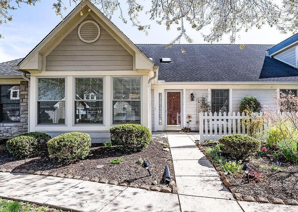1st image of 96 Stonington Cir