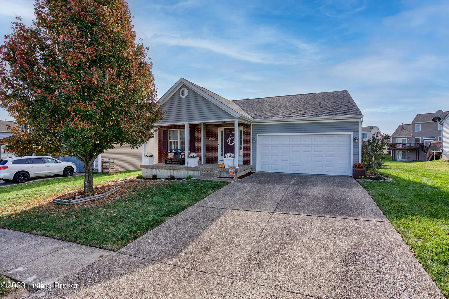 11802 Longview Farm Dr photo 1