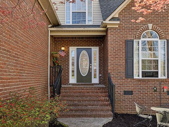 4th image of 846 Rands Way