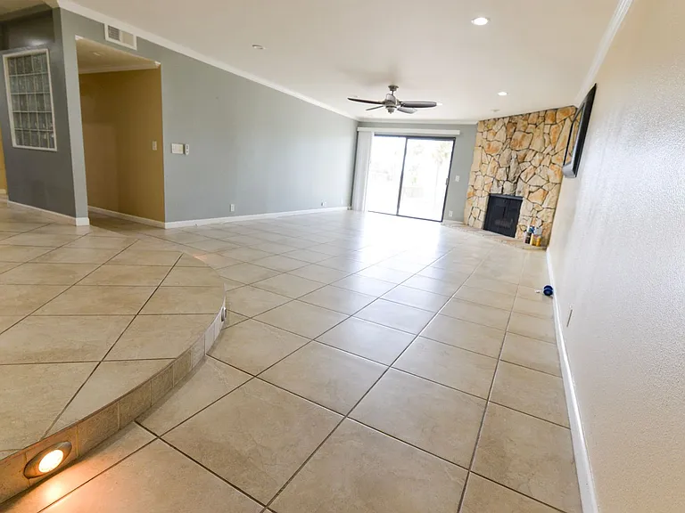 2501 S El Camino Real #202 — Photo 3