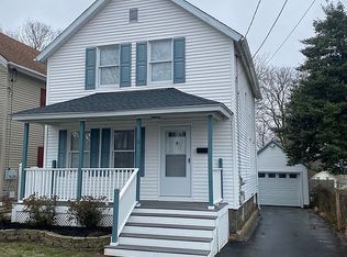 9 Viets St, New London, CT 06320