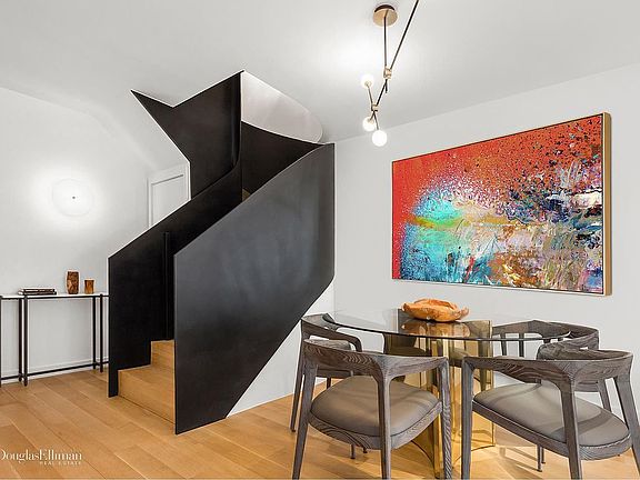 4th image of 146 W 57th St #68/69D