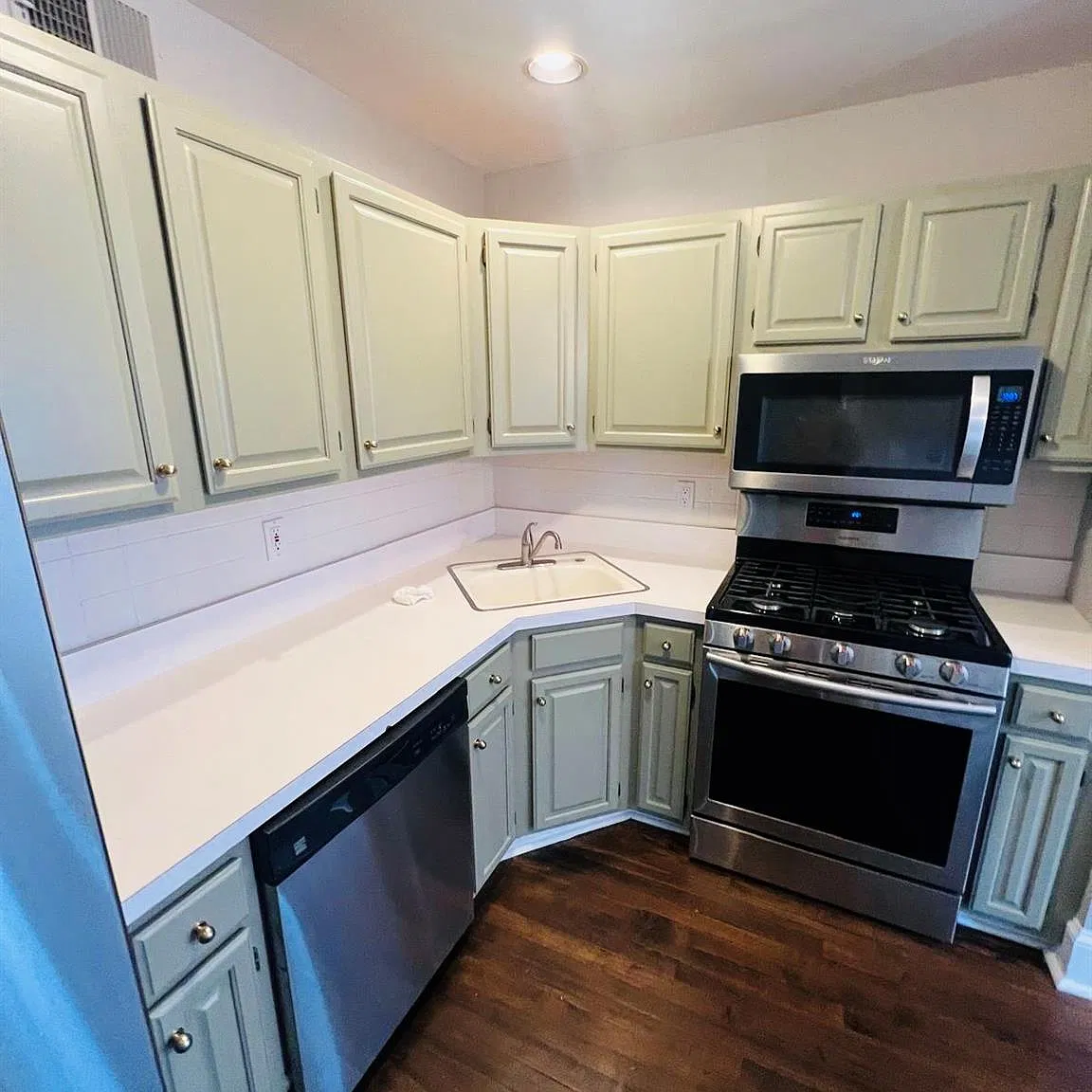 1 bed, 1.0 bath, 900 sqft, $2,650 — Photo 3