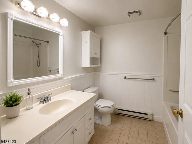 807 Eves Dr #3Q — Photo 3