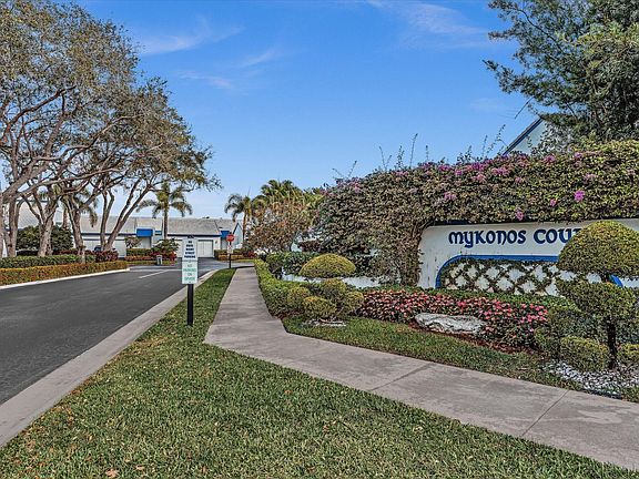 3rd image of 3700 Mykonos Court