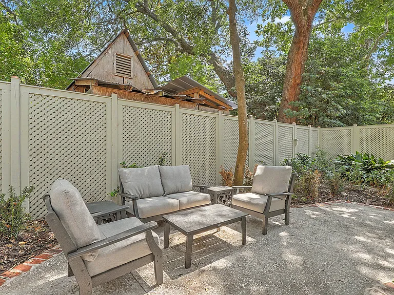 75 Smith St — Photo 40