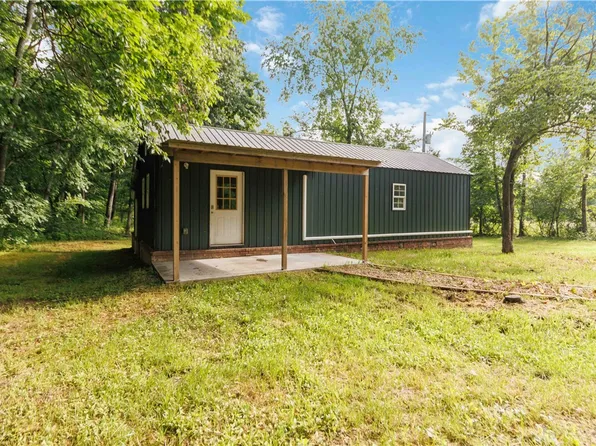 489 Busby Ln, Pineville, MO 64856