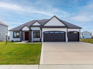 11300 Albany Ridge Dr, Osceola, IN