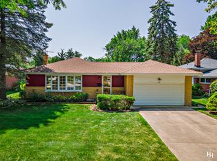 218 S We Go Trl, Mount Prospect, IL 60056