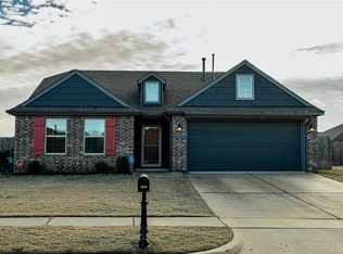 18118 E 41st Pl, Tulsa, OK 74134