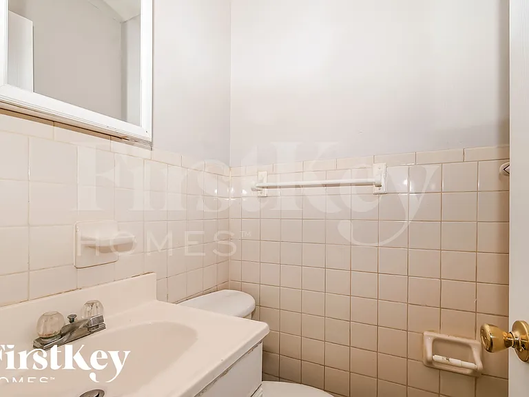 2531 Boulevard Pl — Photo 16