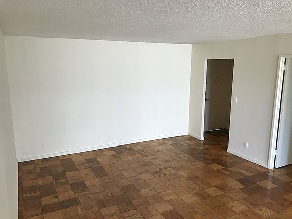 3rd image of 99 Pond Ave APT 424