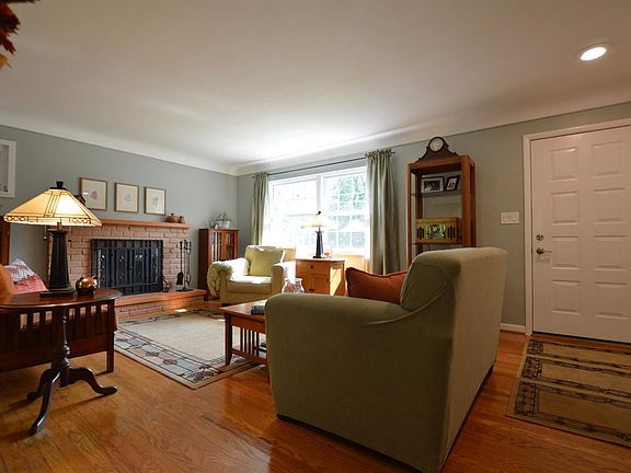 5th image of 6945 Moorfield Dr