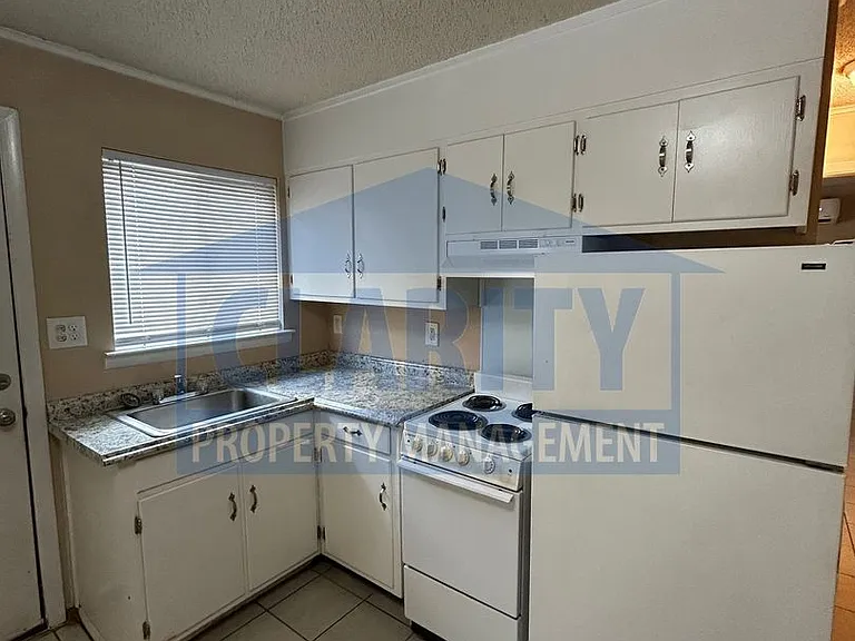 1709 Clemmer St NE — Photo 5