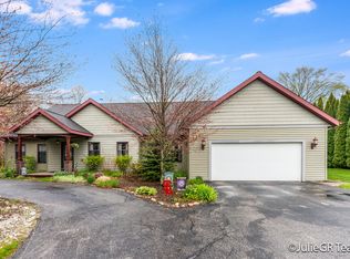 18032 Hammond Bay St, Spring Lake, MI 49456