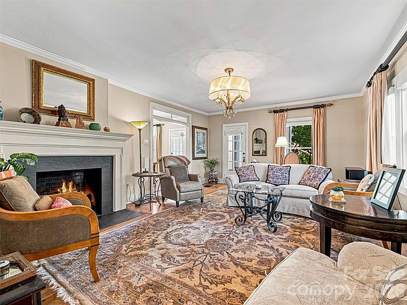 2nd image of 53 Lyncourt Dr
