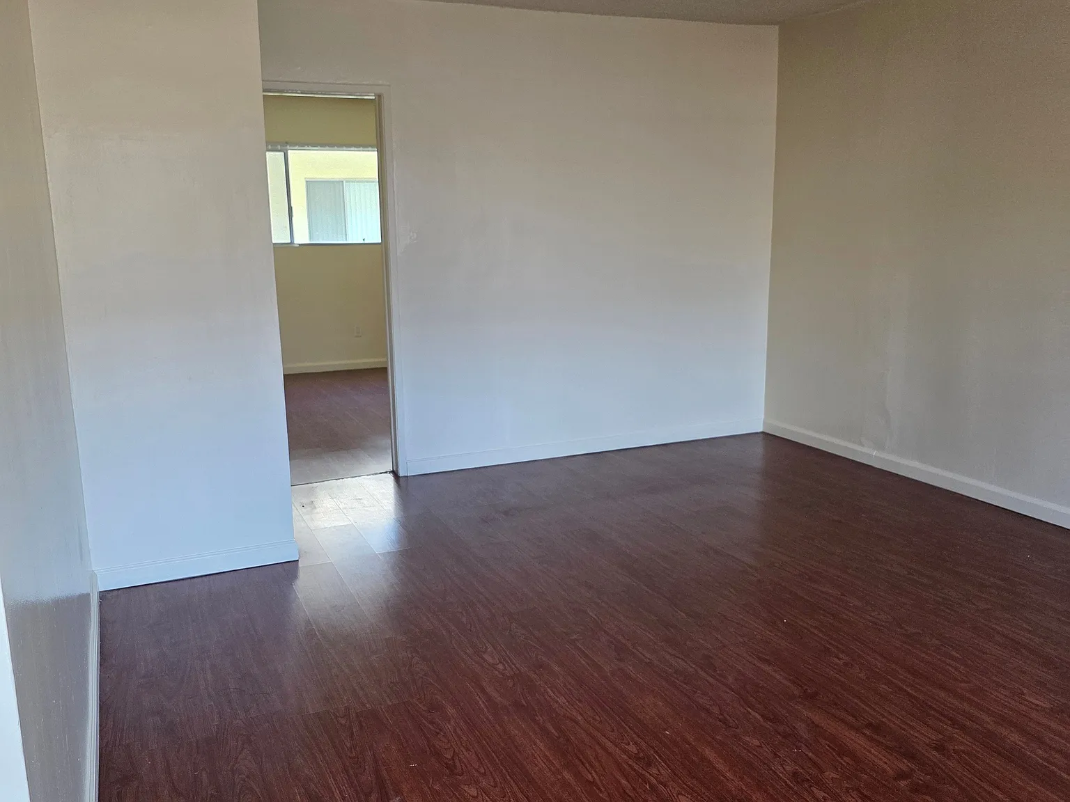 2 bed, 650 sqft, $2,050 — Photo 4