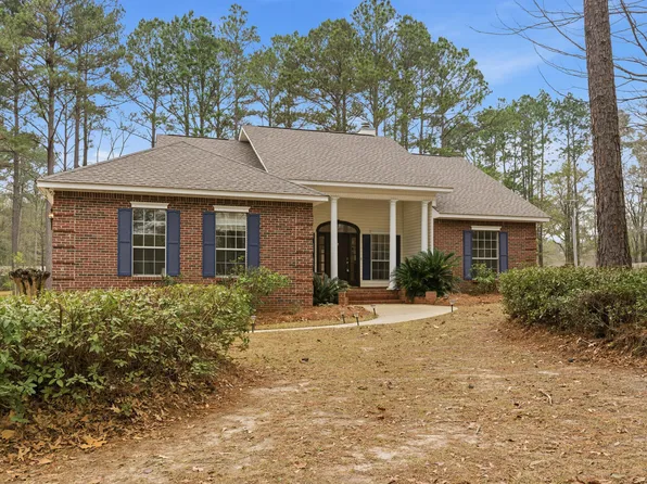 4 Woodleaf St, Hattiesburg, MS 39402