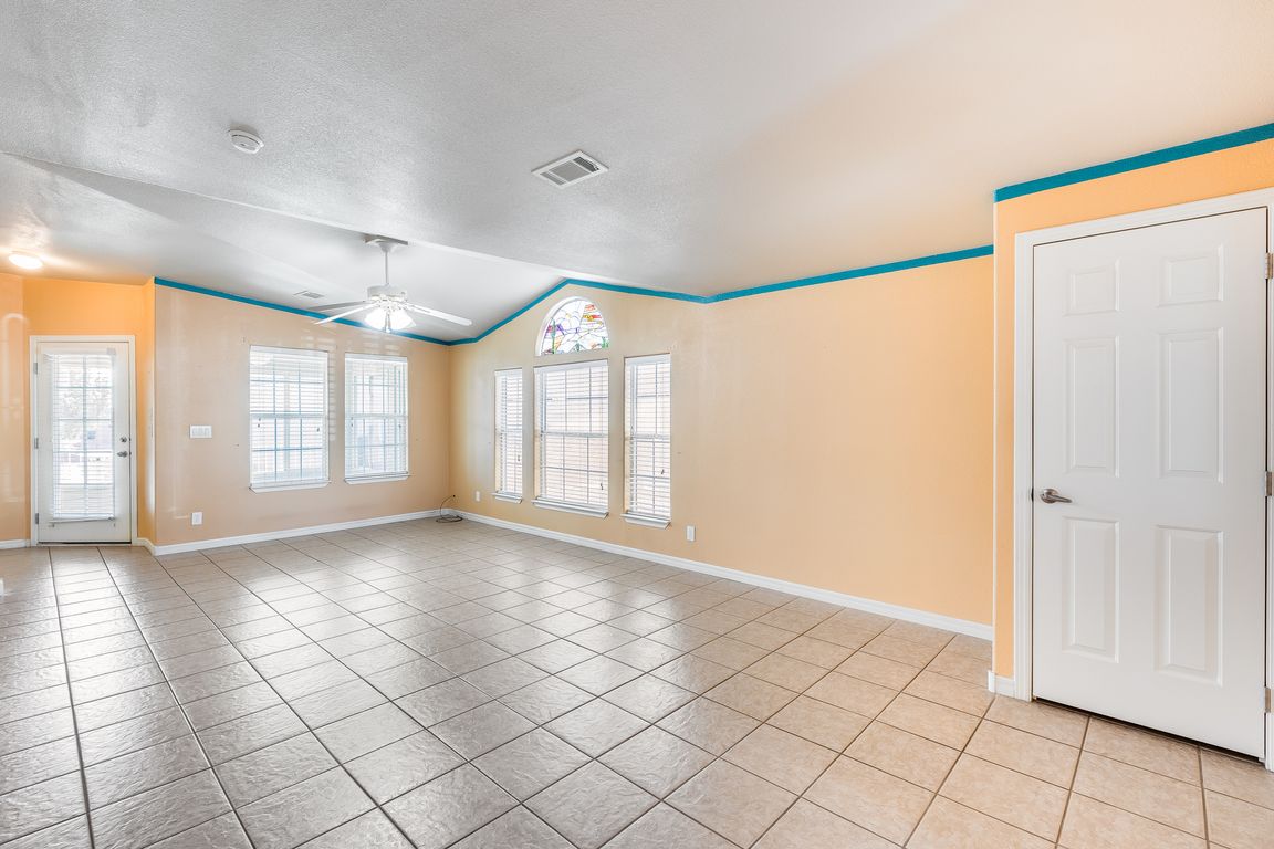 next background image