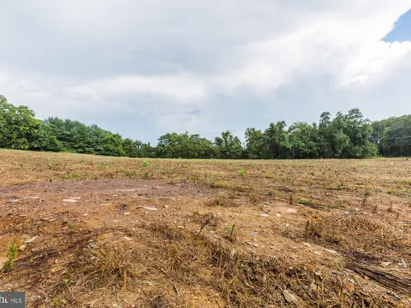 Jones Rd, Whiteford, MD 21160