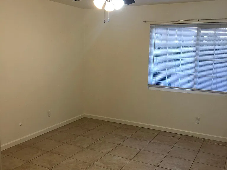 1636 Oliver Ave #1 — Photo 5