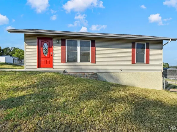 400 Olive St, De Soto, MO 63020