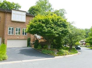 6423 Goldleaf Dr, Bethesda, MD 20817