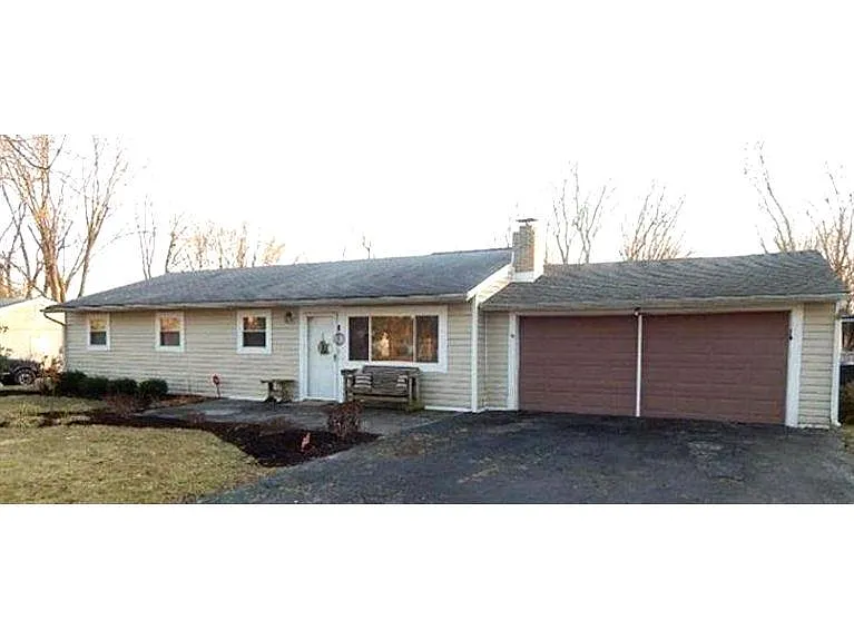 3855 Mark Ct photo 1