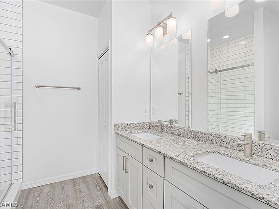 4th image of 1140-1142 Gordon Ave S