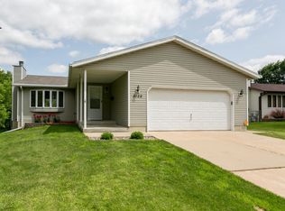 5128-20 1/2 Avenue Ln NW, Rochester, MN 55901