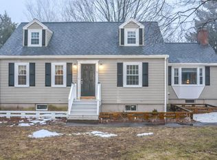90 Locke Rd, Chelmsford, MA 01824