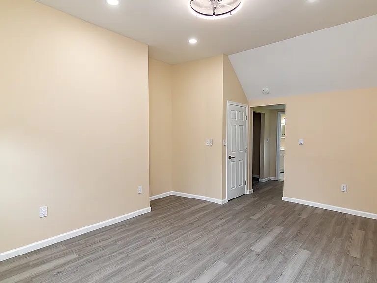 174 Sand Spring Rd — Photo 19