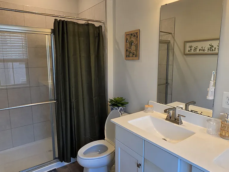Main Suite Bedroom Bath.