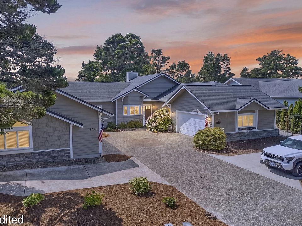 1st image of 2026 Royal Street Georges Dr
