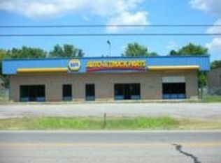 1724 W Center St, Greenwood, AR 72936