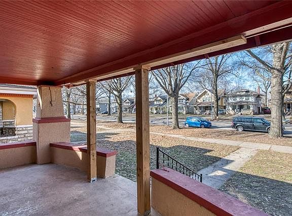 4th image of 3705 Benton Blvd