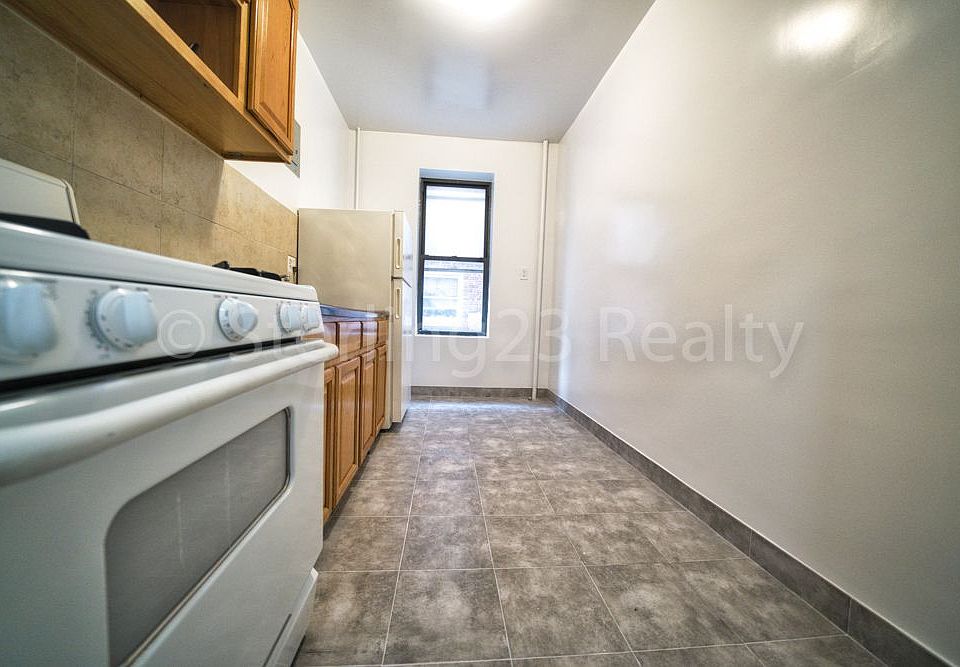 1st image of 8919 32nd Ave APT B2