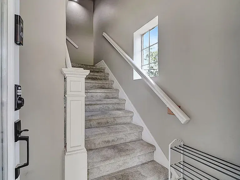 1836 H St #2 — Photo 14