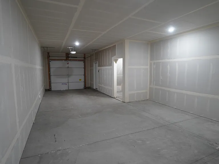1565 S 150 W — Photo 22