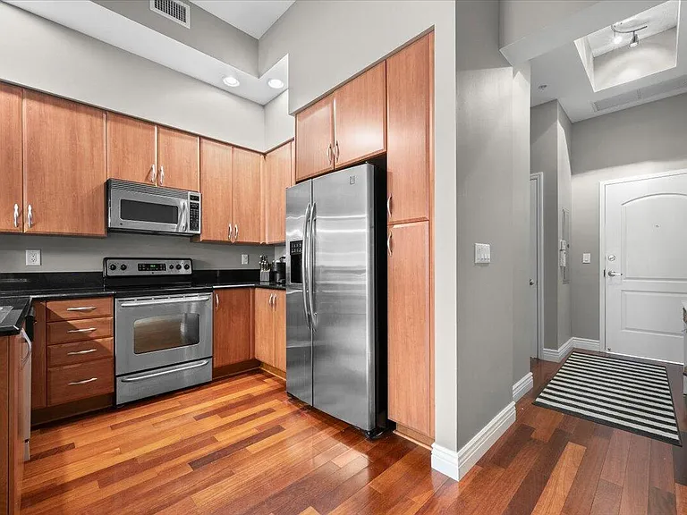 801 S Olive Ave #434 — Photo 3