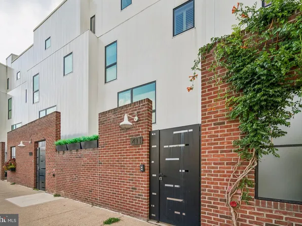 411 Salmon St, Philadelphia, PA 19125