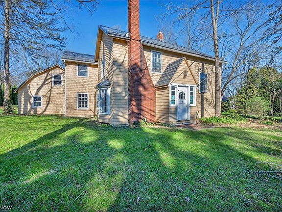 2nd image of 2526 River Rd