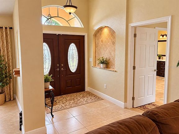 4th image of 3703 4TH STREET SW