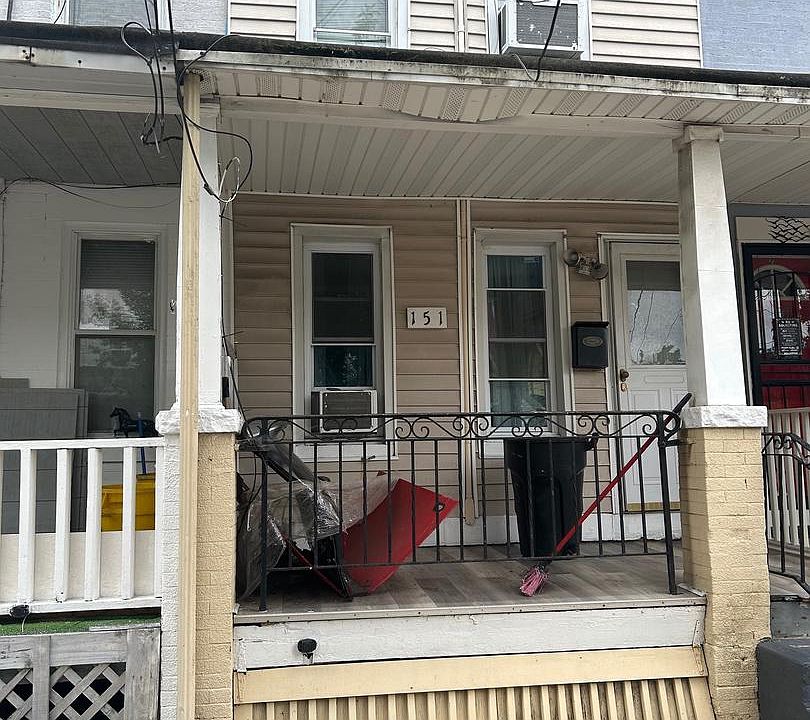 1st image of 151 S Logan Ave