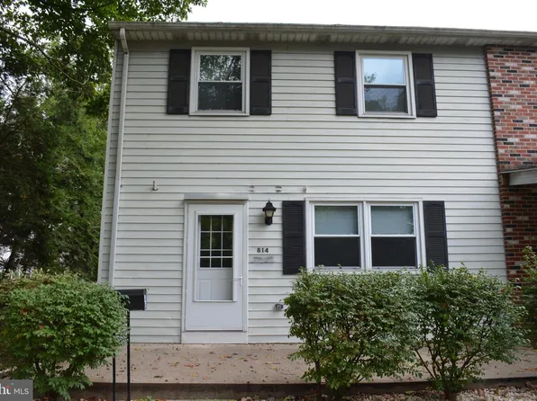 814 S State St, Ephrata, PA 17522