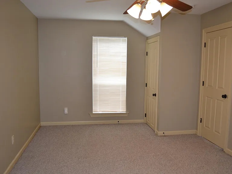 319 Artisan Rd #D — Photo 8